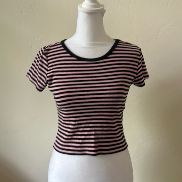 Brandy Melville Scoop Neck Tee. OS. Black and pink striped - Picture 1 of 6